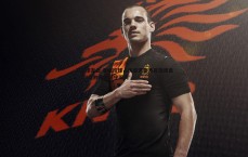 千亿球友会-曼城控球占优却遭新月高效反击，3-4惜败暴露防守漏洞